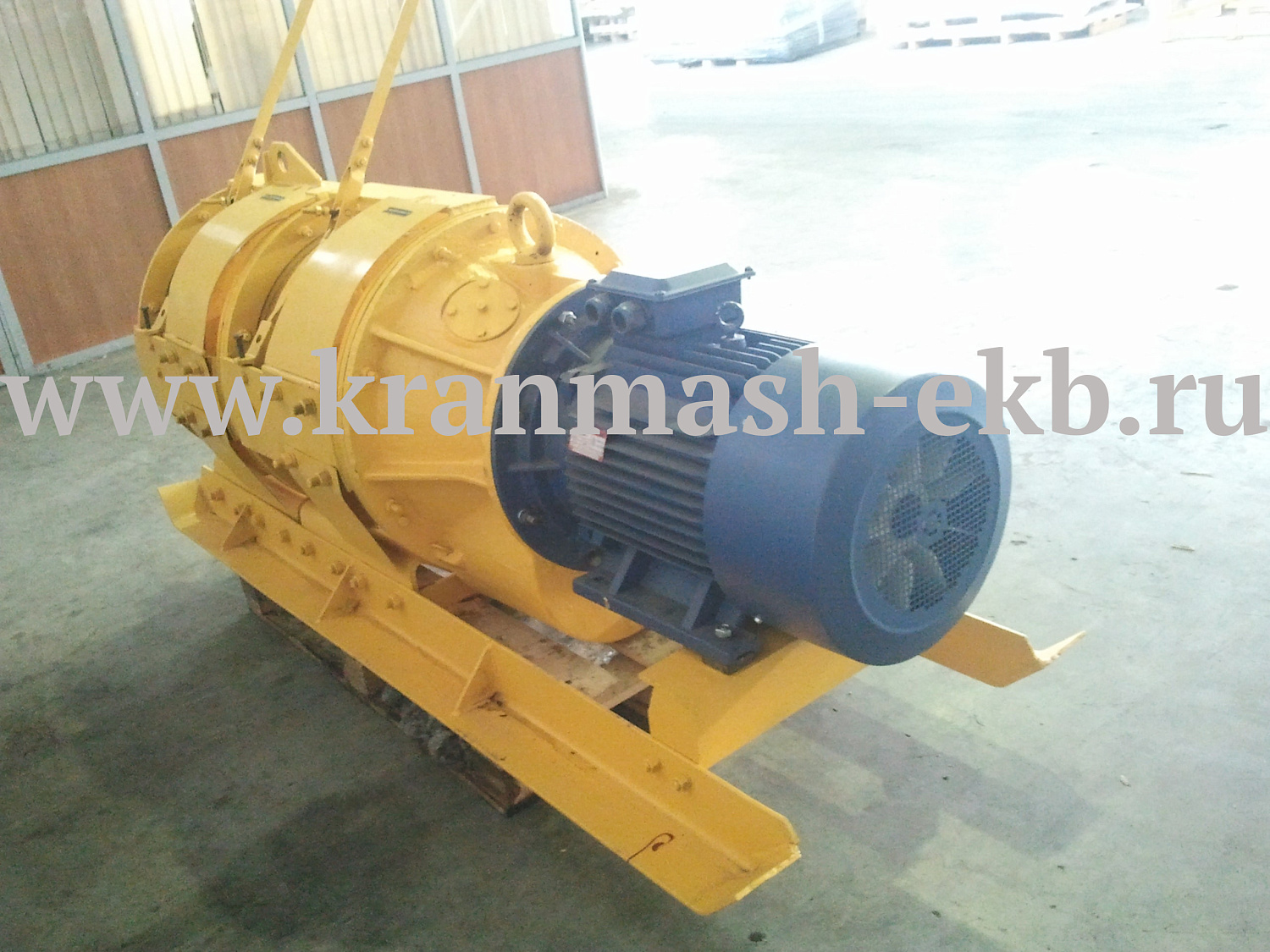 Лебедки скреперные